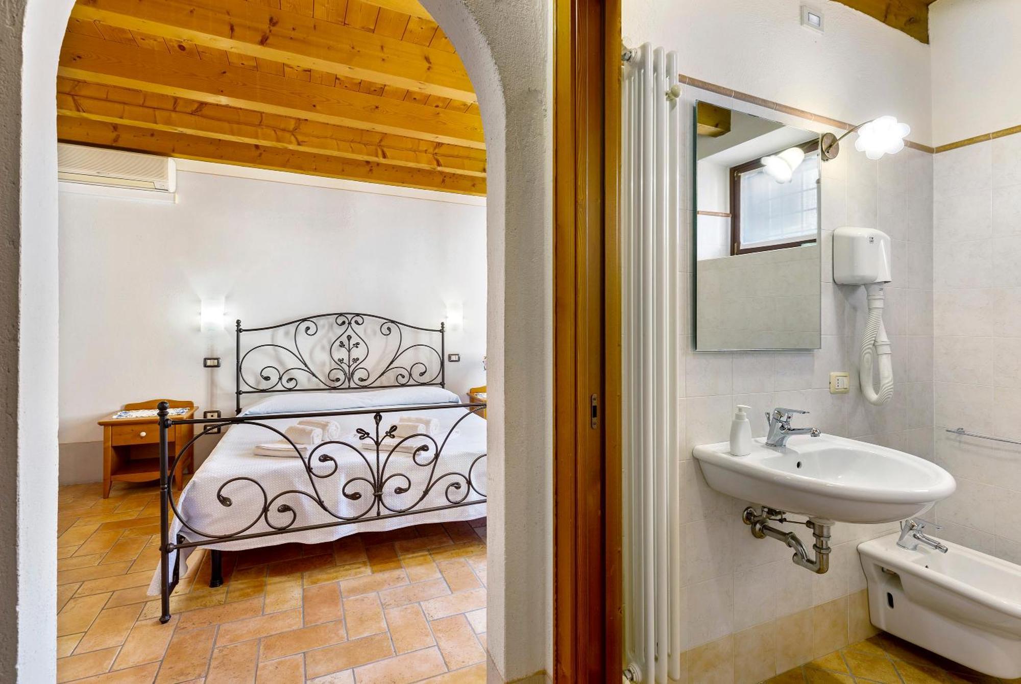 New Agriturismo Corte Olfino Монцамбано Экстерьер фото