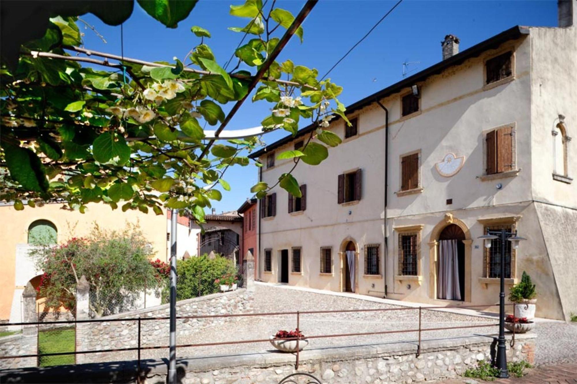 New Agriturismo Corte Olfino Монцамбано Экстерьер фото