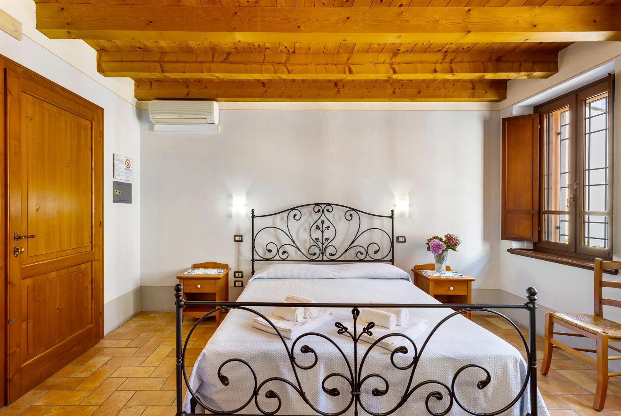 New Agriturismo Corte Olfino Монцамбано Экстерьер фото
