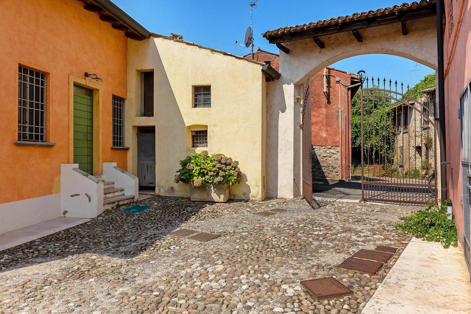 New Agriturismo Corte Olfino Монцамбано Экстерьер фото